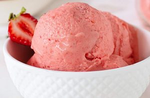 how to make homemade strawberry ice cream