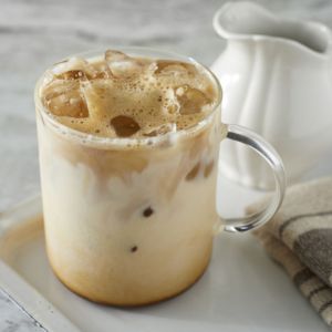 iced coffee shaker with shaved ice